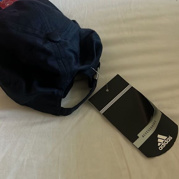 Adidas Navy Juniors Hat - Kids - Brand New - Navy & White Logo Adidas Cap - Picture 2 of 4
